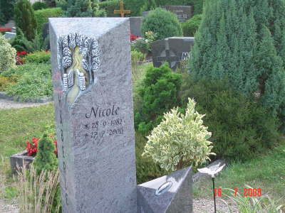 Grabstein 079